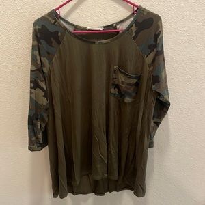 Cami long sleeve pocket tee